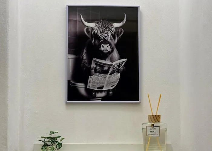 Extralarge Queen In The Heart Of With Balcony