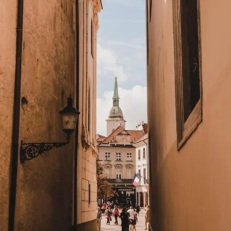 Extralarge Queen In The Heart Of With Balcony Nocleg ze śniadaniem