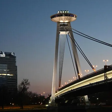 Nocleg ze śniadaniem Extralarge Queen In The Heart Of With Balcony