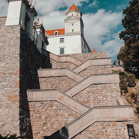 Extralarge Queen In The Heart Of With Balcony Nocleg ze śniadaniem *