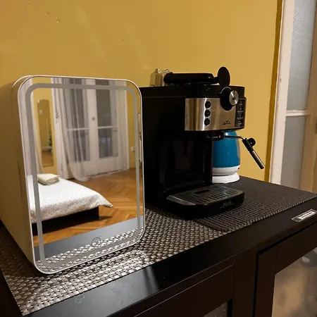 Extralarge Queen In The Heart Of With Balcony Nocleg ze śniadaniem Bratysława