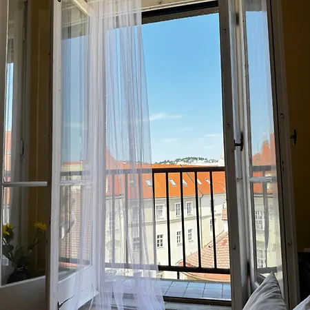 Extralarge Queen In The Heart Of With Balcony * Братислава