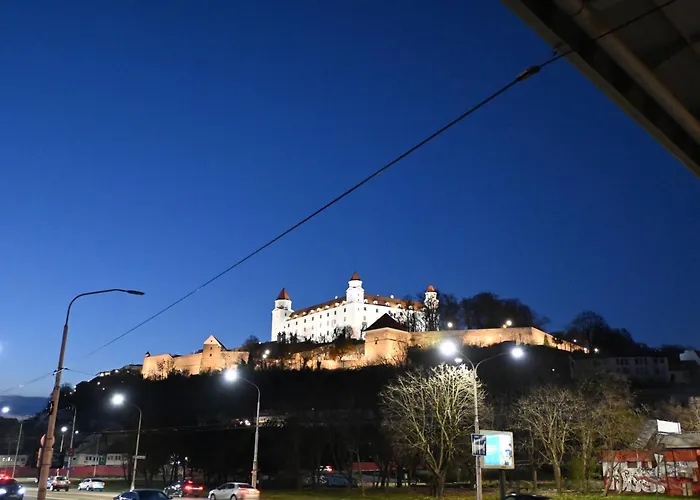 Nocleg ze śniadaniem Extralarge Queen In The Heart Of With Balcony